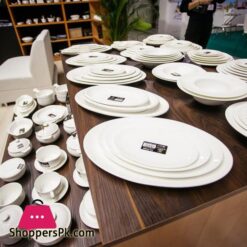 A Fine Porcelain Oval Platter 16 41 Cm Wl 992642A