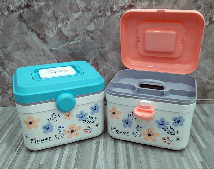 Portable Multi-Storage Medicine Box