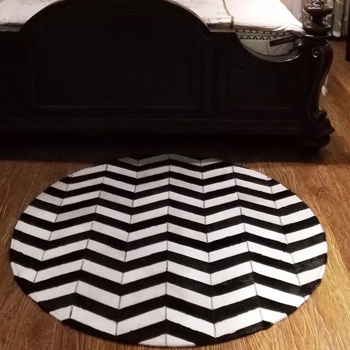 Round Patchwork Chevron Black And White Cowhide Rug
