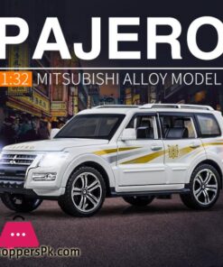 132 Mitsubishi PAJERO SUV Alloy Car Model Diecasts Metal Toy Vehicles Car Model Collection Simulation Sound Light Kids Toy GiftDiecasts Toy Vehicles