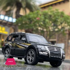 132 Mitsubishi Pajero Suv Alloy Car Model Diecasts Metal Toy Vehicles Car Model Collection Simulation Sound Light Kids Toy Giftdiecasts Toy Vehicles