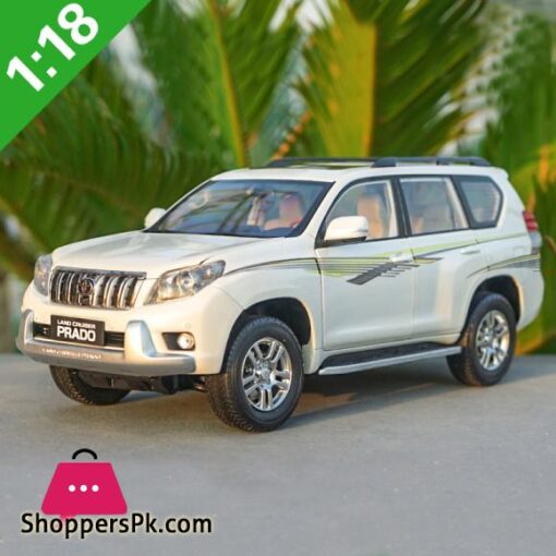 118 Toyota Land Cruiser Prado Diecast SUV Car Model Toys For Boy Gifts Collection Hobby White Green With New Original BoxDiecasts Toy Vehicles