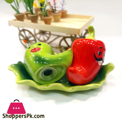 MR & MRS CHILLI Salt And Pepper Set With Tray