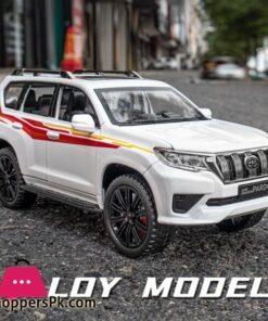 1:24 TOYOTA Prado SUV Alloy Car Model Diecast Metal Toy Off-road Vehicles Car Model Simulation Sound Light Collection