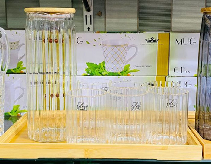 Glow Glassware Water Set With Bamboo Tray