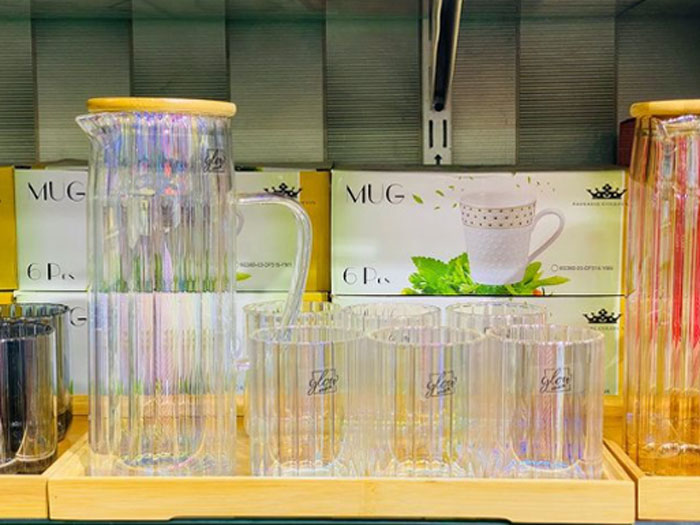 Glow Glassware Water Set With Bamboo Tray