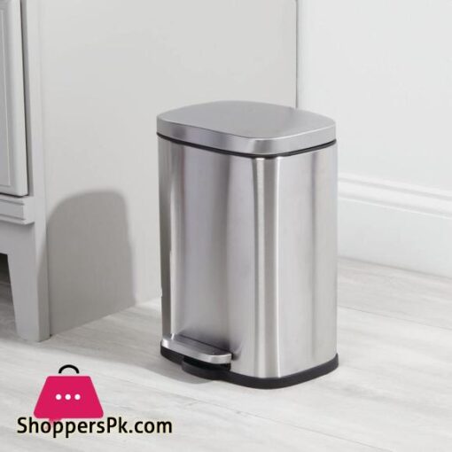 mDesign Pedal Bin 5 L Stainless Steel Metal Waste Bin with Pedal Lid and Plastic Insert Small Household Rubbish Bin for Bathroom and Kitchen or as Office Bin etc Matte Silver