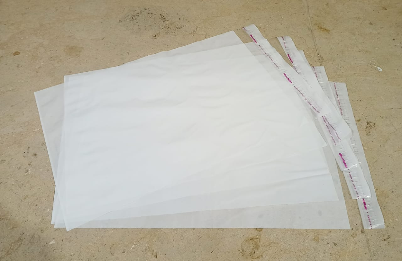 Packing Bags One Side Transparent One Side Milky White Size 10×14 Inch 1-Kg Apx 157 Pcs In 1 Kg
