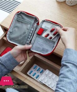 First Aid Medical Kit Mini Medicine Storage Bag 29 Tragbare Erste Hilfe Medizinische Kit Mini Medizin Lagerung Tasche Notfall Berleben Kit Praktische Familie Outdoor Camping First Aid Kit