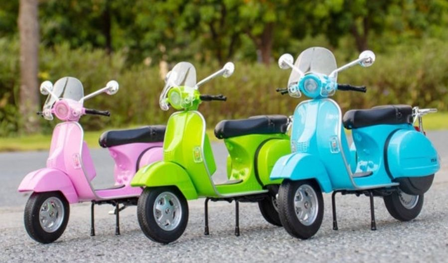 1:10 Vespa Motorcycle Model Toys With Sound Light Simulation 40 1:10 Vespa Motorcycle Model Toys With Sound Light Simulation