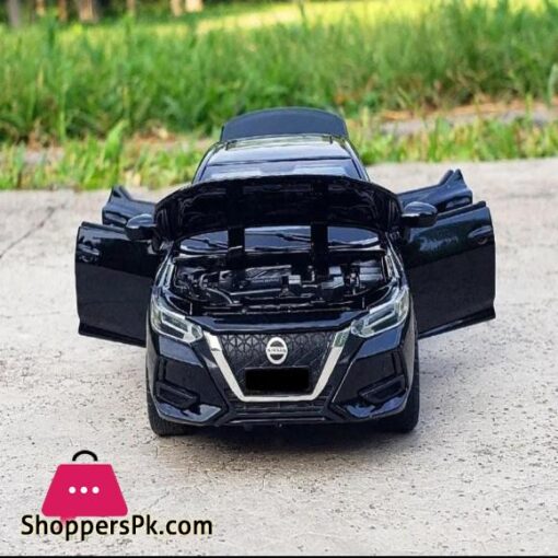 132 Alloy Nissan Sylphy Car Model Simulation Diecast Metal Vehicles Car Sound and Light Kids Gift Toy Collection