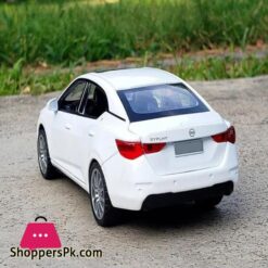 132 Alloy Nissan Sylphy Car Model Simulation Diecast Metal Vehicles Car Sound And Light Kids Gift Toy Collection