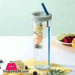 700 ml Water Bottle with Straw, Portable Large Capacity Clear Sports Water Bottle, Outgoing, BPA-Free Sports Bottle for Fitness Outdoor Activities