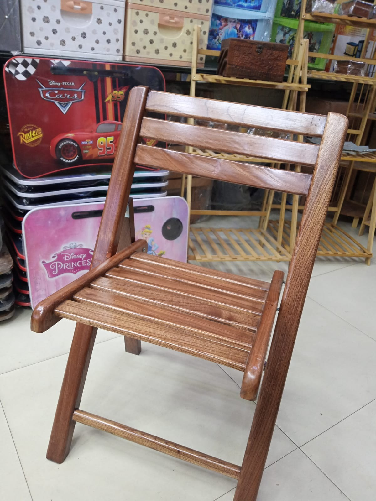 Beechwood Folding Chair Portable Lounge Chair Wooden Color Fancy Picnic Dinning Chair For Adults