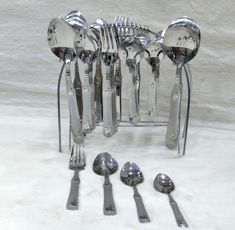 Thai Kitchen Ware Apple Cutlery Sets 6 Person 29 Pcs