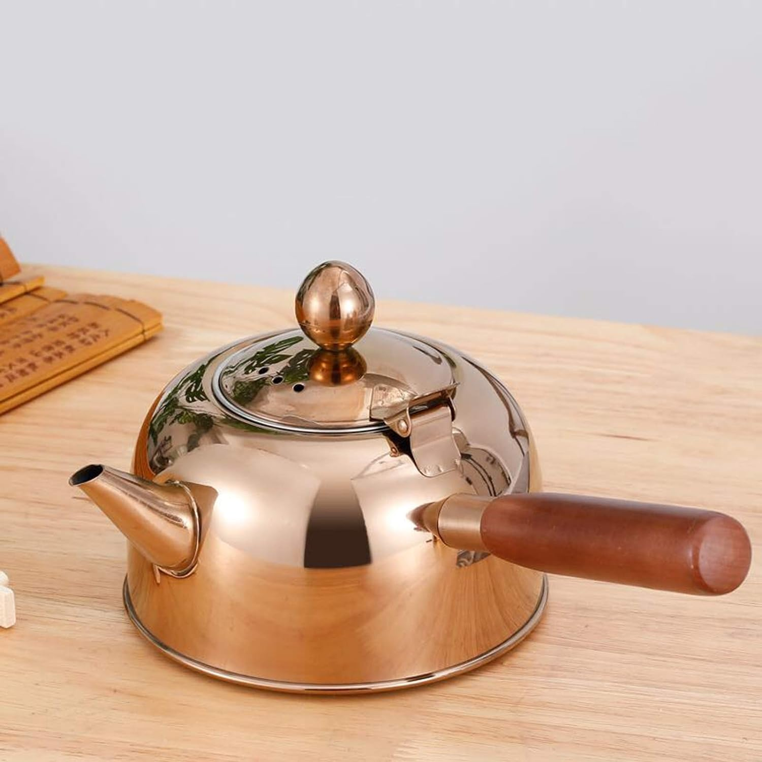 Stainless Steel Tea Kettle Anti-Scalding Handle For Induction Cooker 550Ml Capacity Rose Gold Color