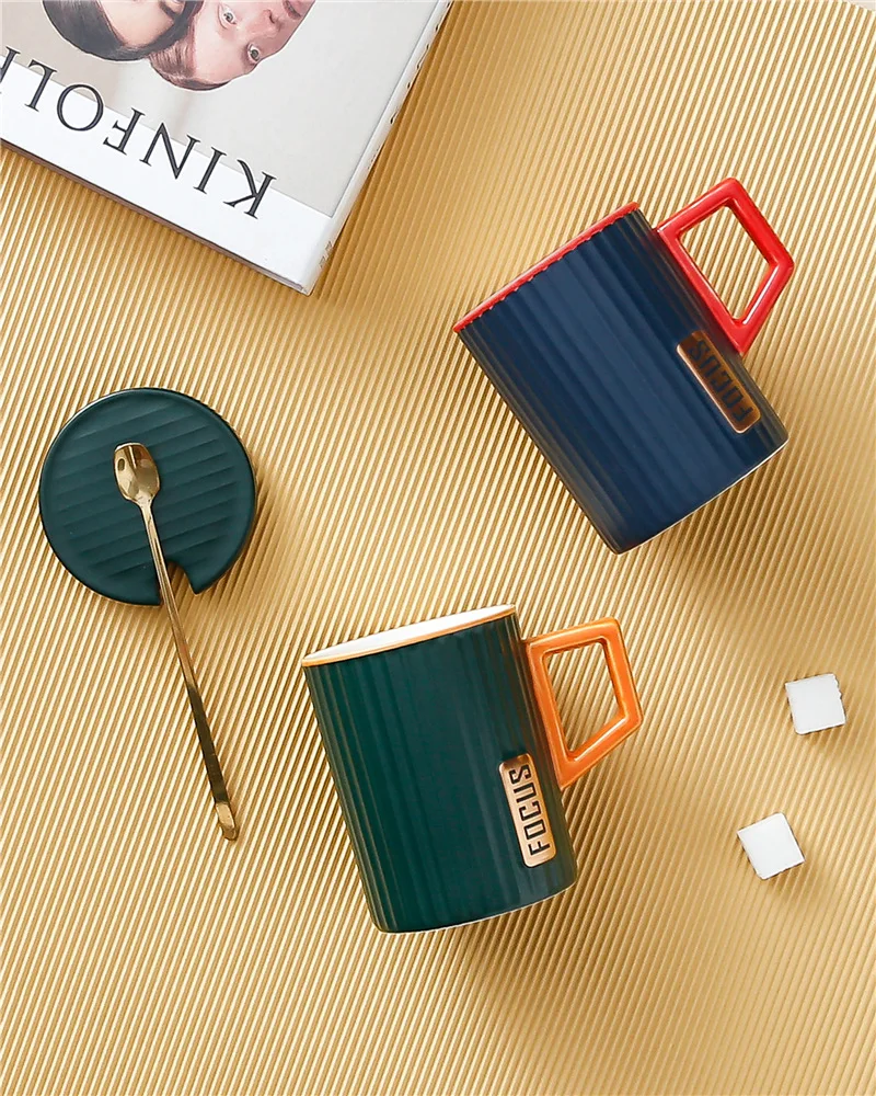 Nordic Ceramic Strip Cup With Lid Spoon Mg-205 1-Pc