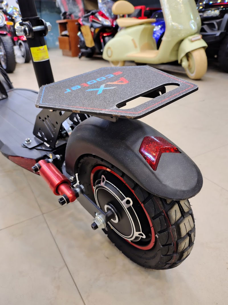 E-Scooter With Big Digital Meter Electric Scooter With Dual Shock Absorbers 48V 18Ah