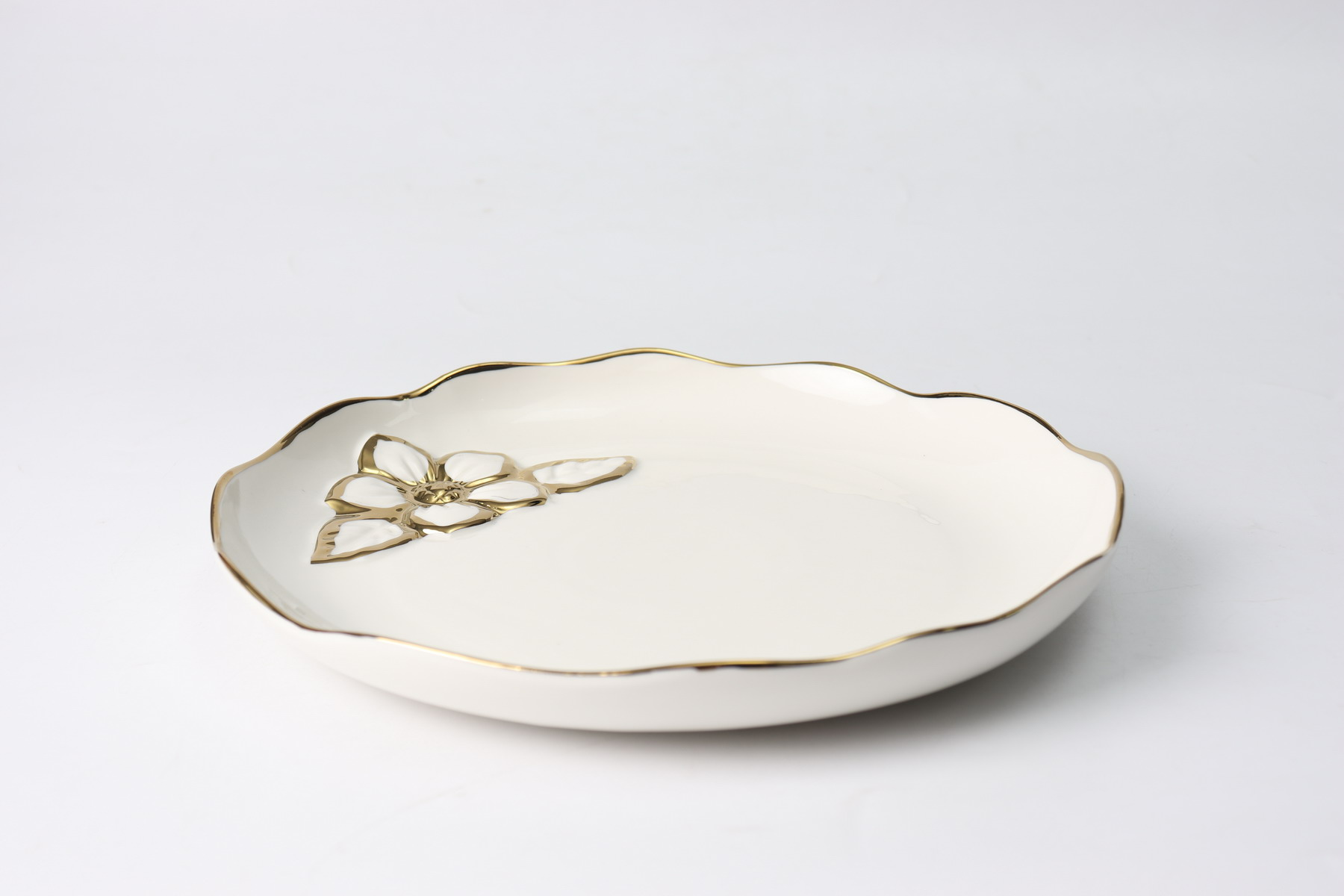 Royal Elegant Flat Serving Dish With Embossed Golden Flower Inside - Material Ceramic - Size 10.5 Inch - Beautiful Dessert Dish - Round