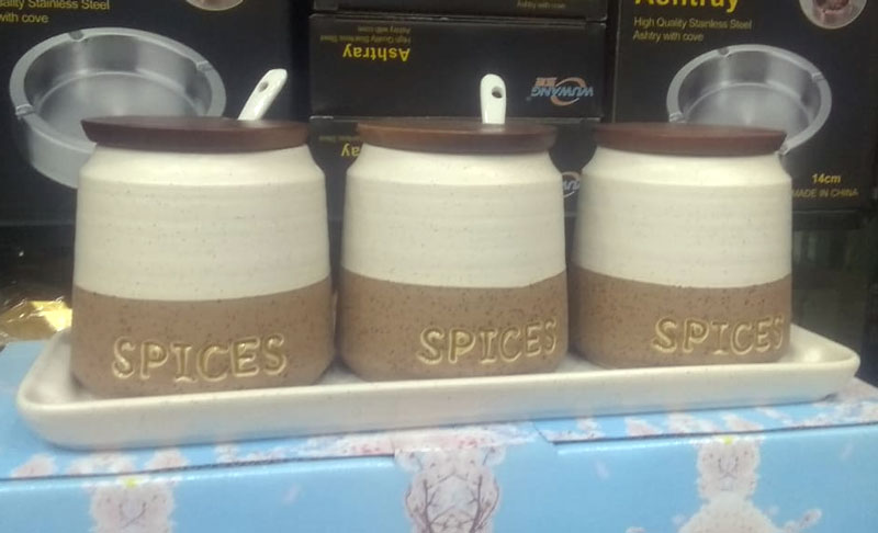 Stoneware Spice Jar Set Of 3 With Spoon &Amp; Wooden Lid