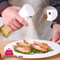 200ml300ml Plastic Oil Spray Bottle Outdoor Barbecue Olive Oil Sprayer Kitchen Oil Container with Spray Nozzle Oil Sauce Dispenser