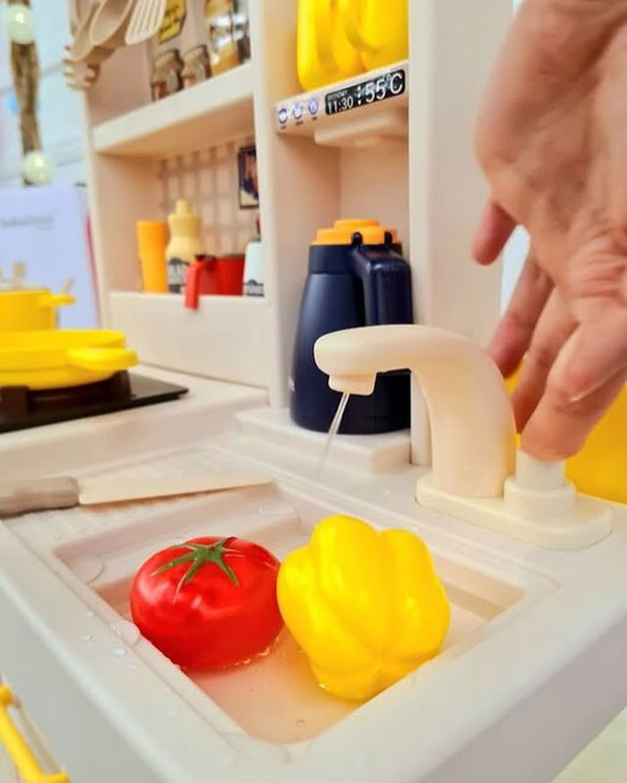 Pretend Play Cooking Food Preschool Water Spray Kitchen Set Toys For Kids Big Size Baby