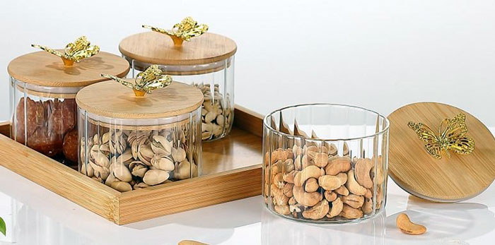 4 Pcs Round Butterfly Top Clear High Borosilicate Glass Airtight Dryfruit Jar Set With Wood Tray Serving Tray Set