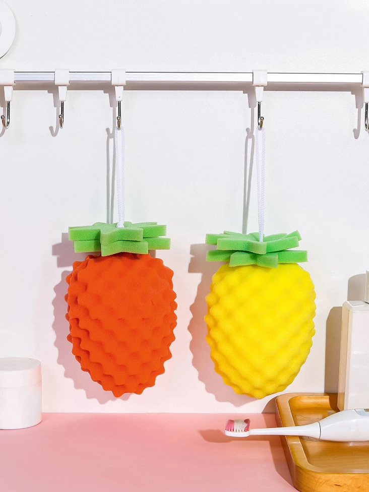 1Pc Pineapple Strawberry Shape Random Bath Sponge