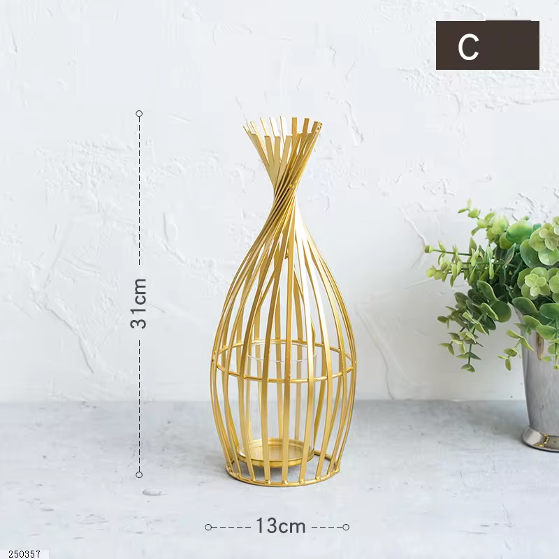 Golden Wrought Iron Geometric Candlestick Romantic Ornament Decoration Candle Light Dinner Props Small 1-Pcs