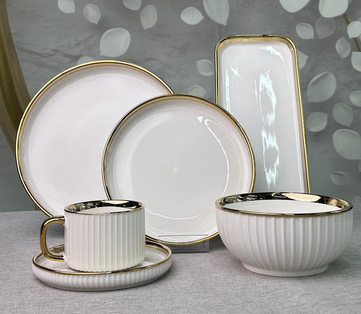 Premium Porcelain Dinner Set With Cream Shine Finish And Elegant Self Linning Texture