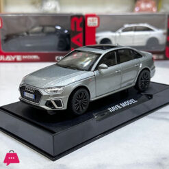 1:32 Audi A4 Alloy Car Diecast Model Rubber Tire Vehicle with Light Sound