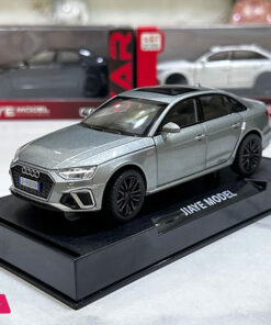 1:32 Audi A4 Alloy Car Diecast Model Rubber Tire Vehicle with Light Sound
