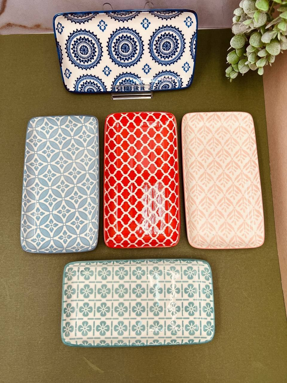 Danny Home Porcelain Round Rect Plate 7 Inch