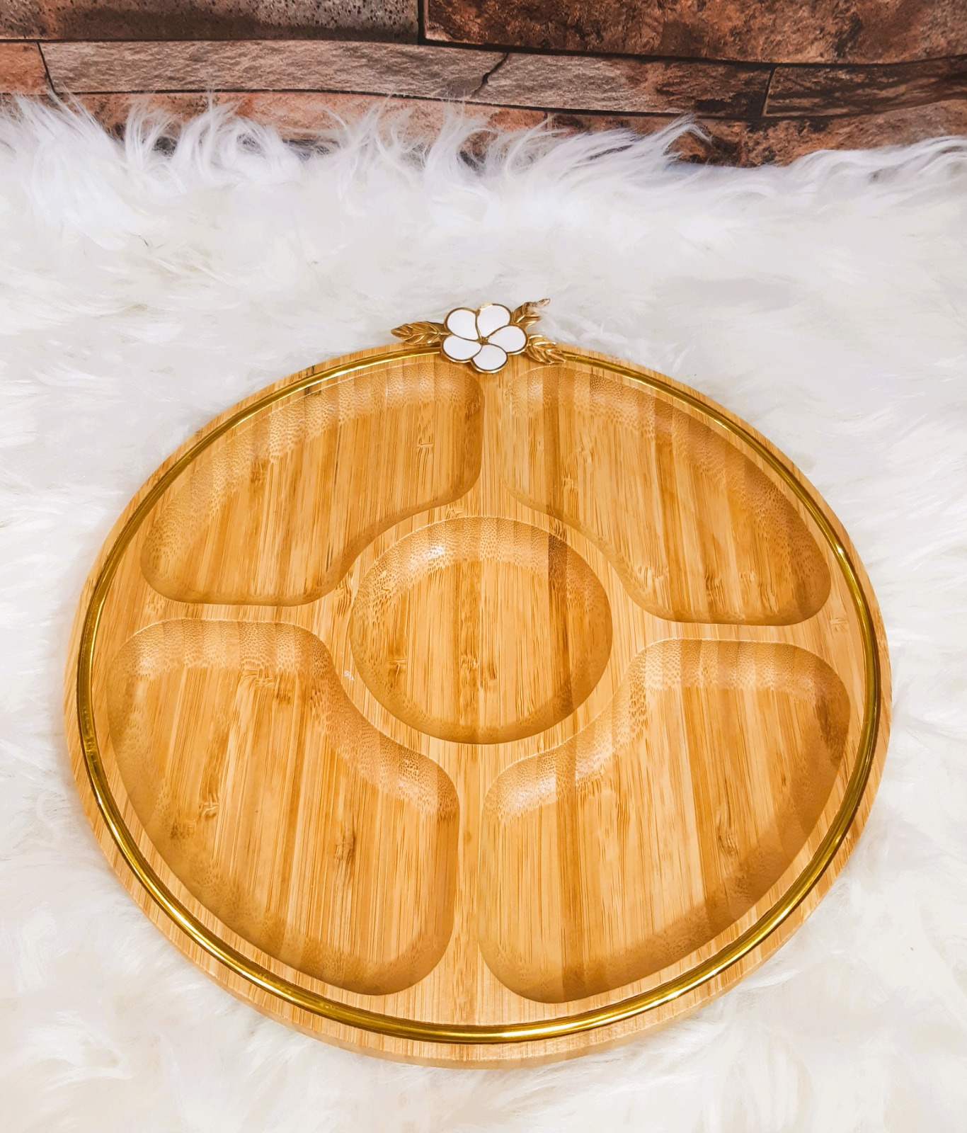 Exquisite Bamboo Portion Platter With Leaf