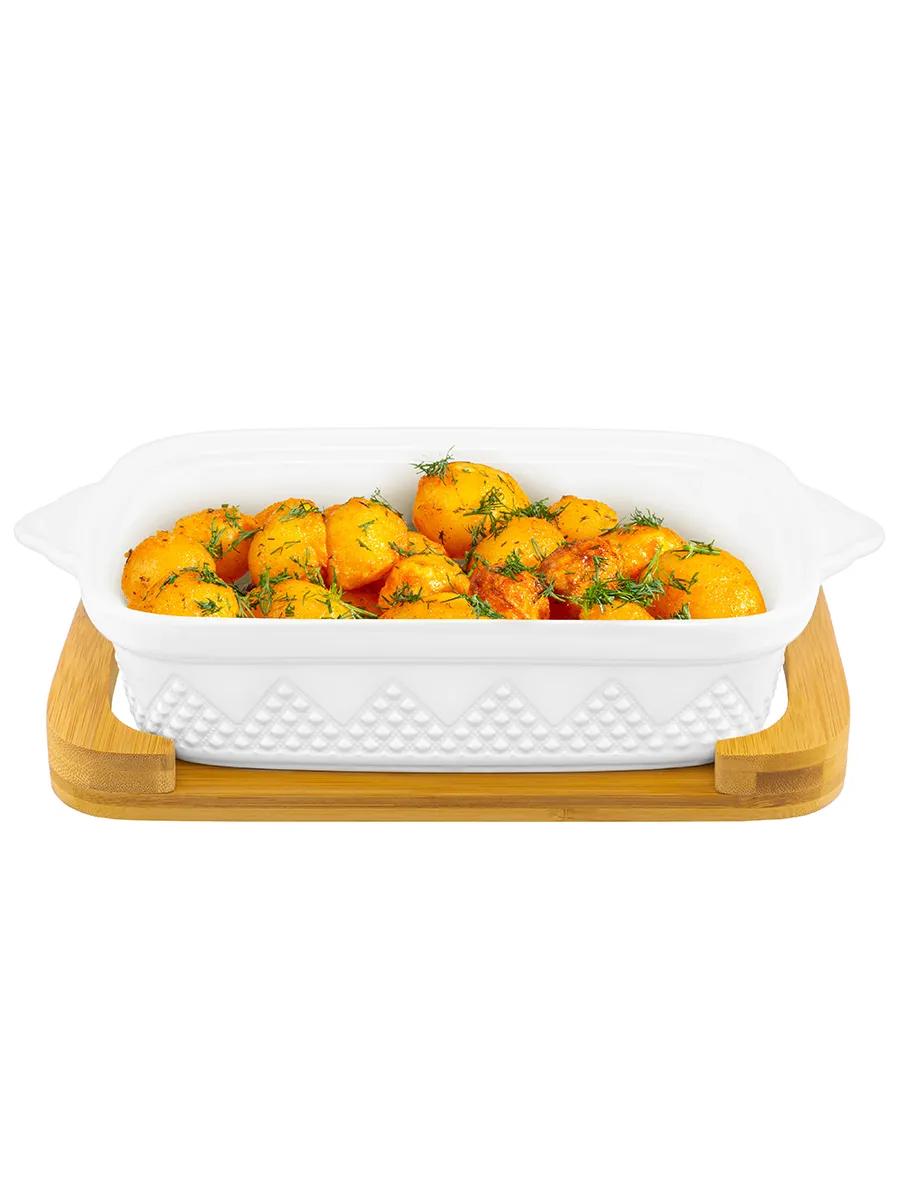 Stylish Serving Dish With Glass Lid