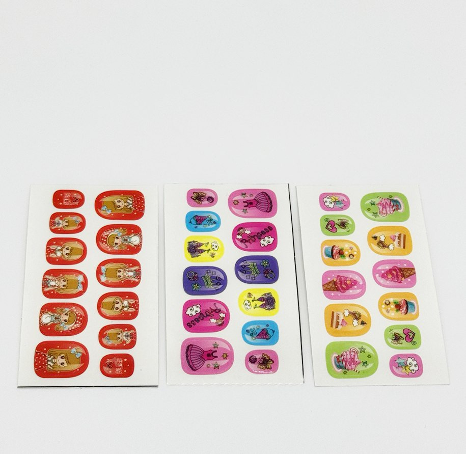 Manicure Set Nail Art-3 Varnish + Design