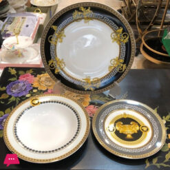 Versace Rosenthal - Prestige Gala 18 pieces Set plates Table setting
