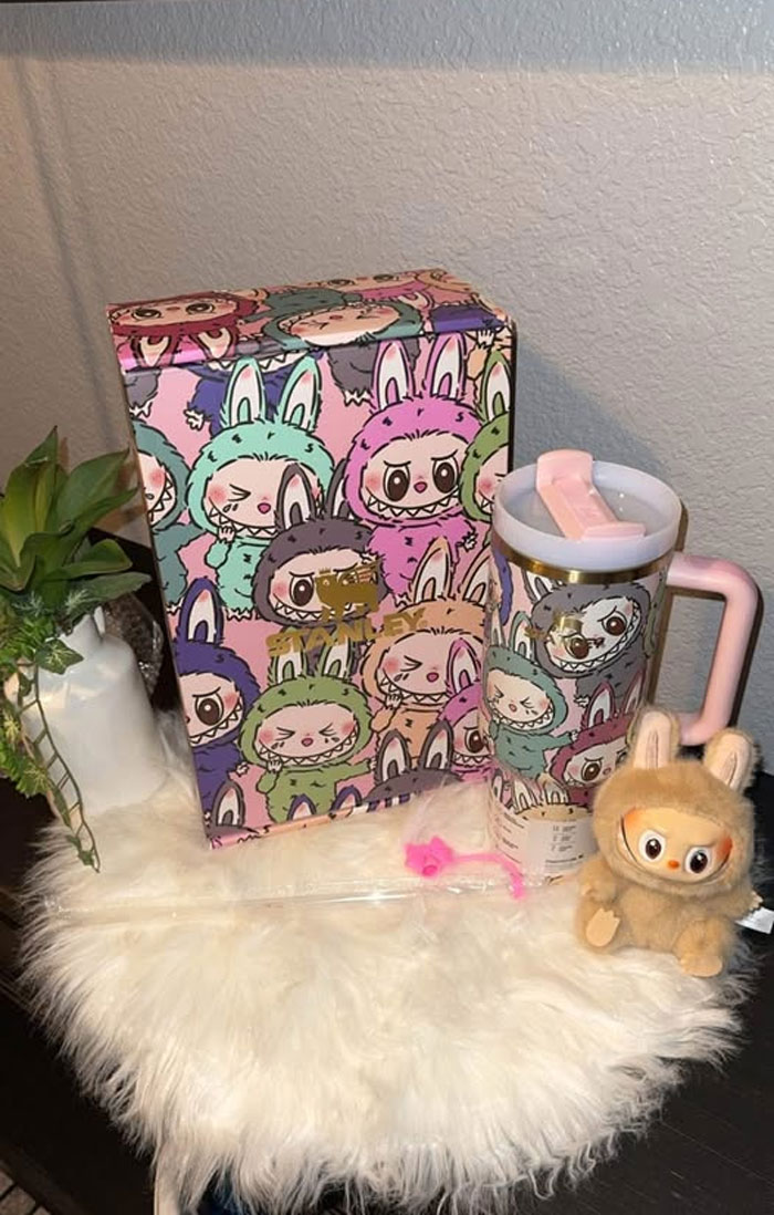 Stanley Labubu Quencher H2.0 Flowstate™ Tumbler 40 Oz Includes Labubu Gift With Pouch Straw