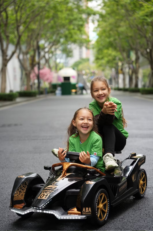 F1 Ride On Electric Car Treasure Electric Car 1-7 Years Baby Ride