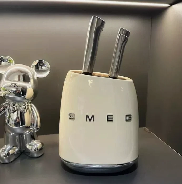 Smeg Knife Set Stainless Steel 7-Piece 20 Smeg Knife Set Stainless Steel 7-Piece