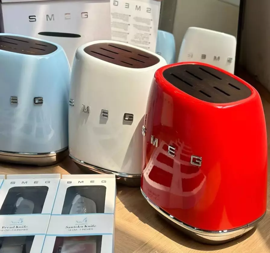 Smeg Knife Set Stainless Steel 7-Piece 11 Smeg Knife Set Stainless Steel 7-Piece