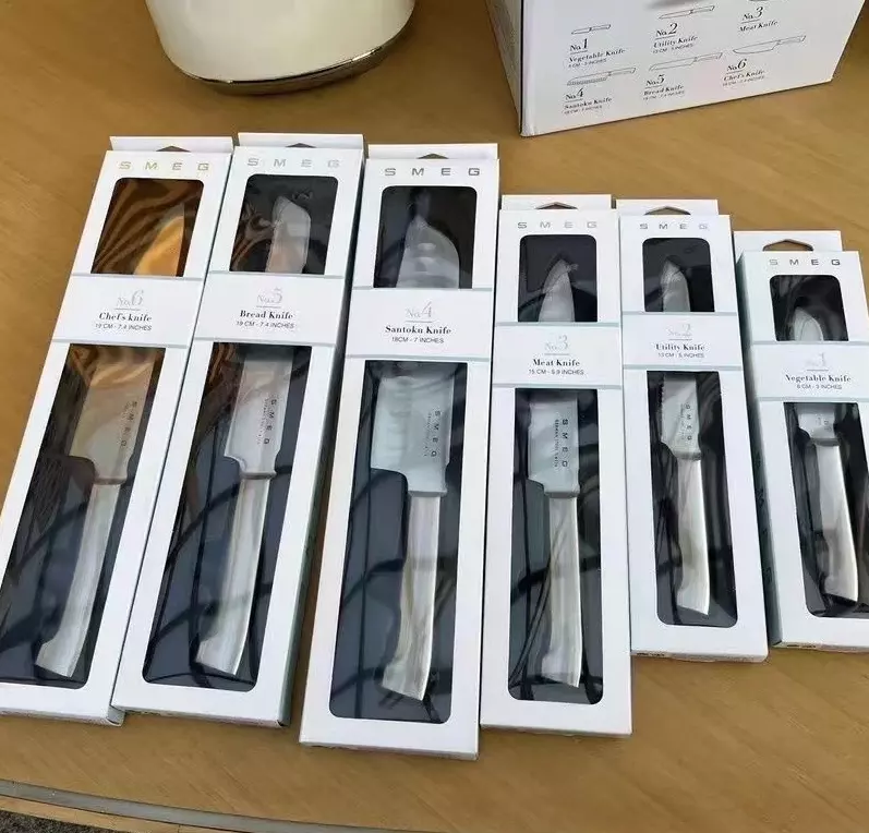 Smeg Knife Set Stainless Steel 7-Piece 14 Smeg Knife Set Stainless Steel 7-Piece