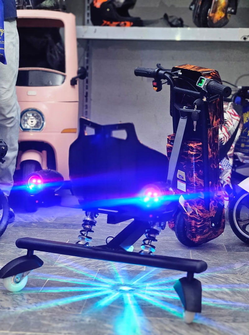 Kids Electric 360 Degree Drifting Trike Bike Drifter Scooter New Smoke Features 10 Kids Electric 360 Degree Drifting Trike Bike Drifter Scooter New Smoke Features