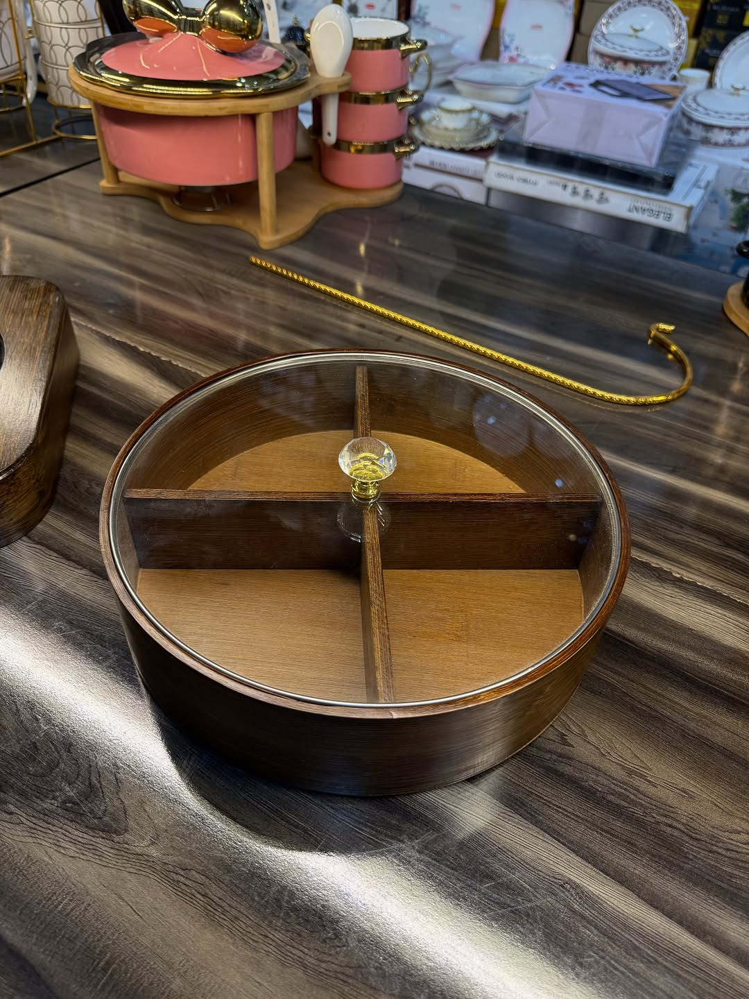 4 Compartment Round Divided Dry Fruits Snacks Tray With Gold-Rimmed Glass Lid 28Cm