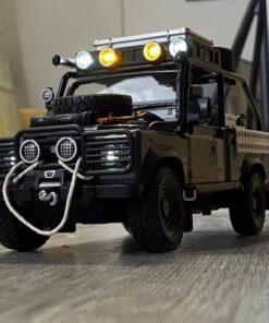 1:24 Defender 110 Range Rover Off-Road Vehicle Model Toys Alloy Diecas 13 1:24 Defender 110 Range Rover Off-Road Vehicle Model Toys Alloy Diecas
