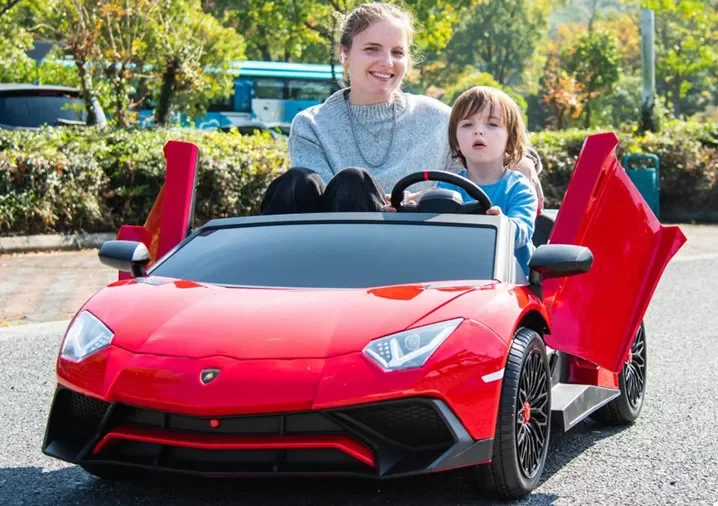 Newest 24V Scissor Doors Licensed Lamborghini Aventador Sv Electric Ride on Kids Car