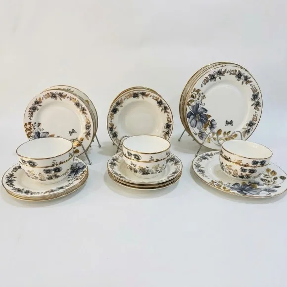 24-Piece Luxury Fine Porcelain Dinner Set – Indigo Floral & 24K Gold Trim Dinnerware Service for 6