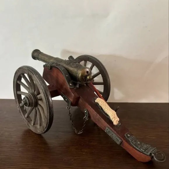 Cast Iron Gun Carriage Lighter