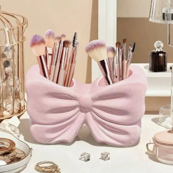 Cute Bow Makeup Brush Holder