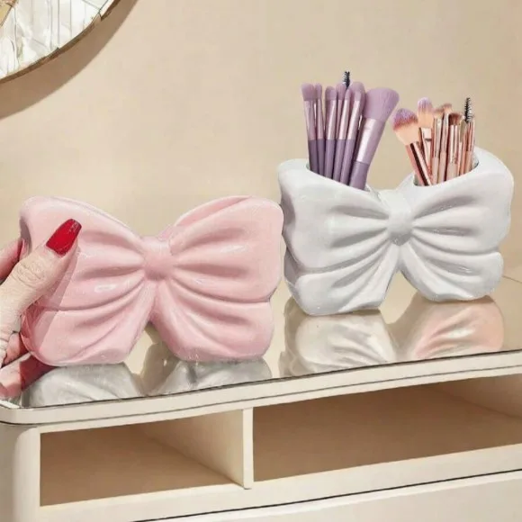 Cute Bow Makeup Brush Holder